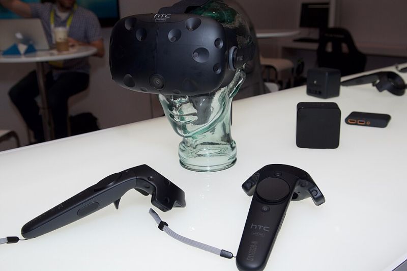 File:SteamVR base station.jpg