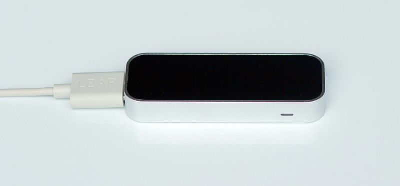 File:Leap Motion Controller.jpg