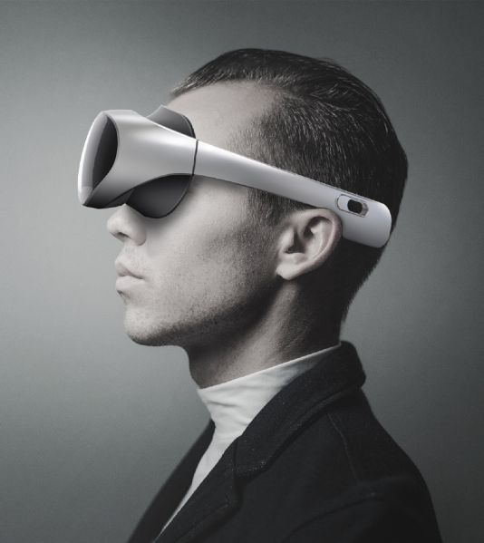 File:Nolo VR Glass.jpg