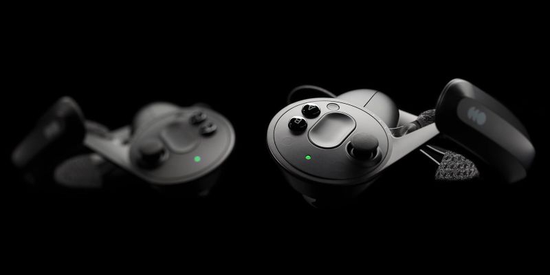 File:Valve Index Controllers.jpg