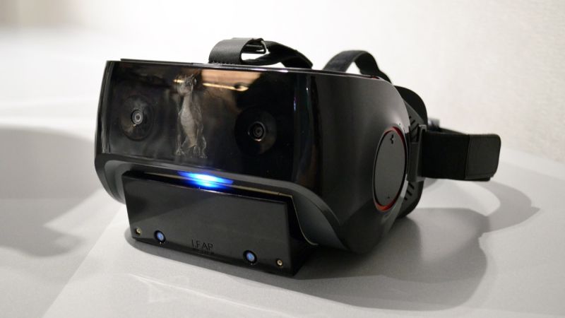 File:Snapdragon 835 VR Development Kit.jpg