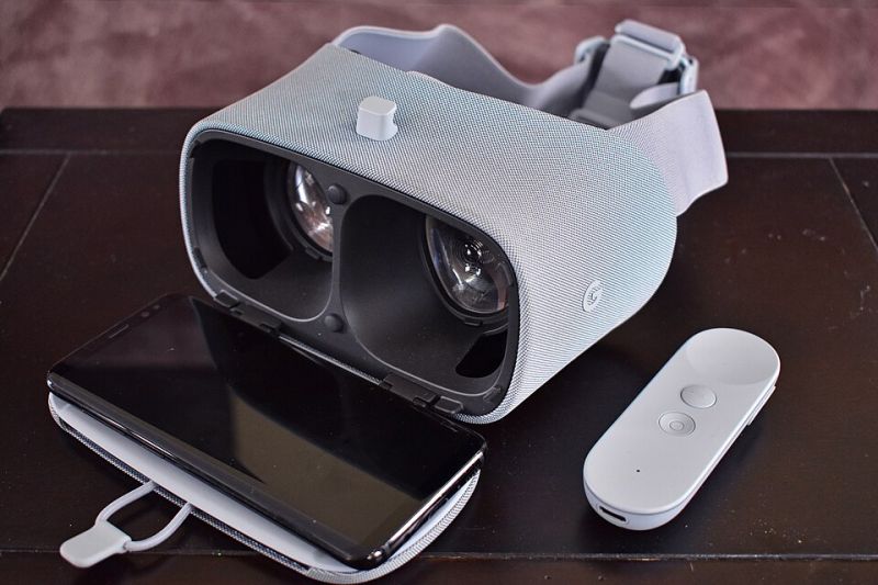 File:Daydream Controller.jpg