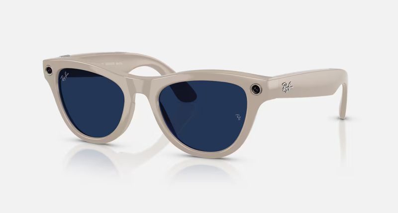 File:Ray-ban meta ai glasses skyler62.jpg
