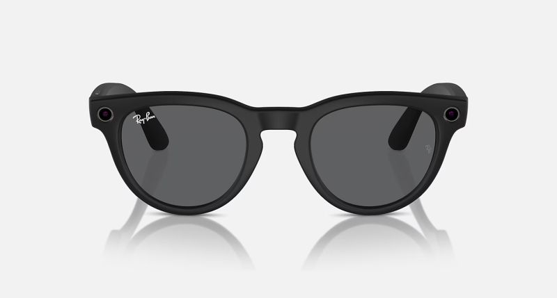 File:Ray-ban meta ai glasses headliner22.jpg